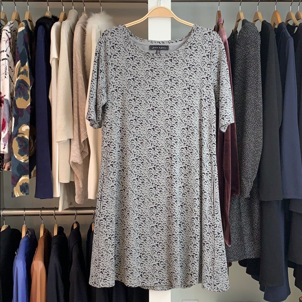 Jasmine & Julianna Shift Dress SZ M
